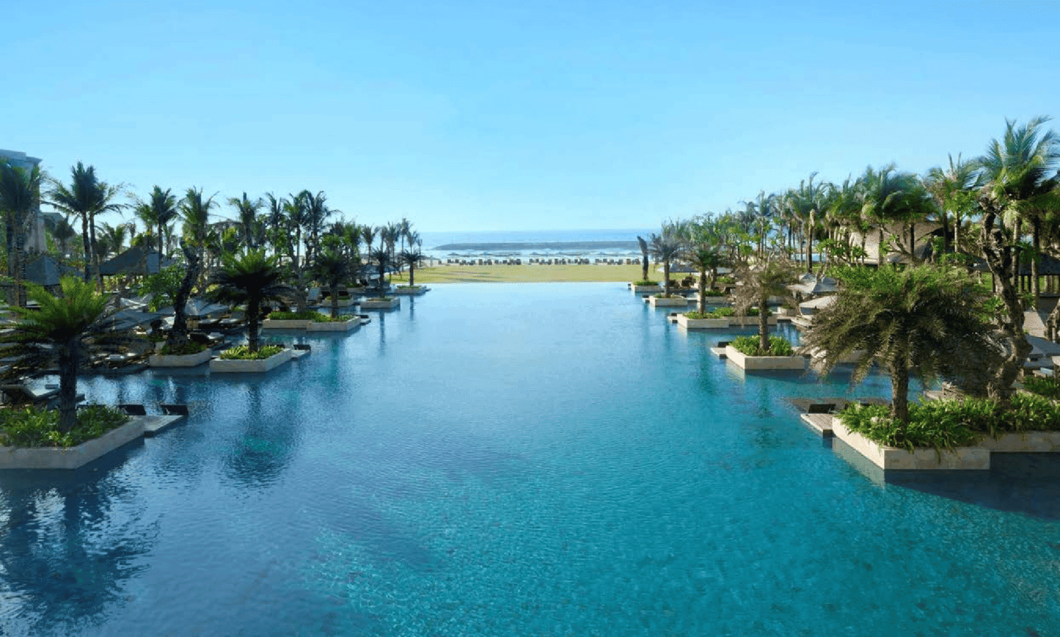 Luxury Pools