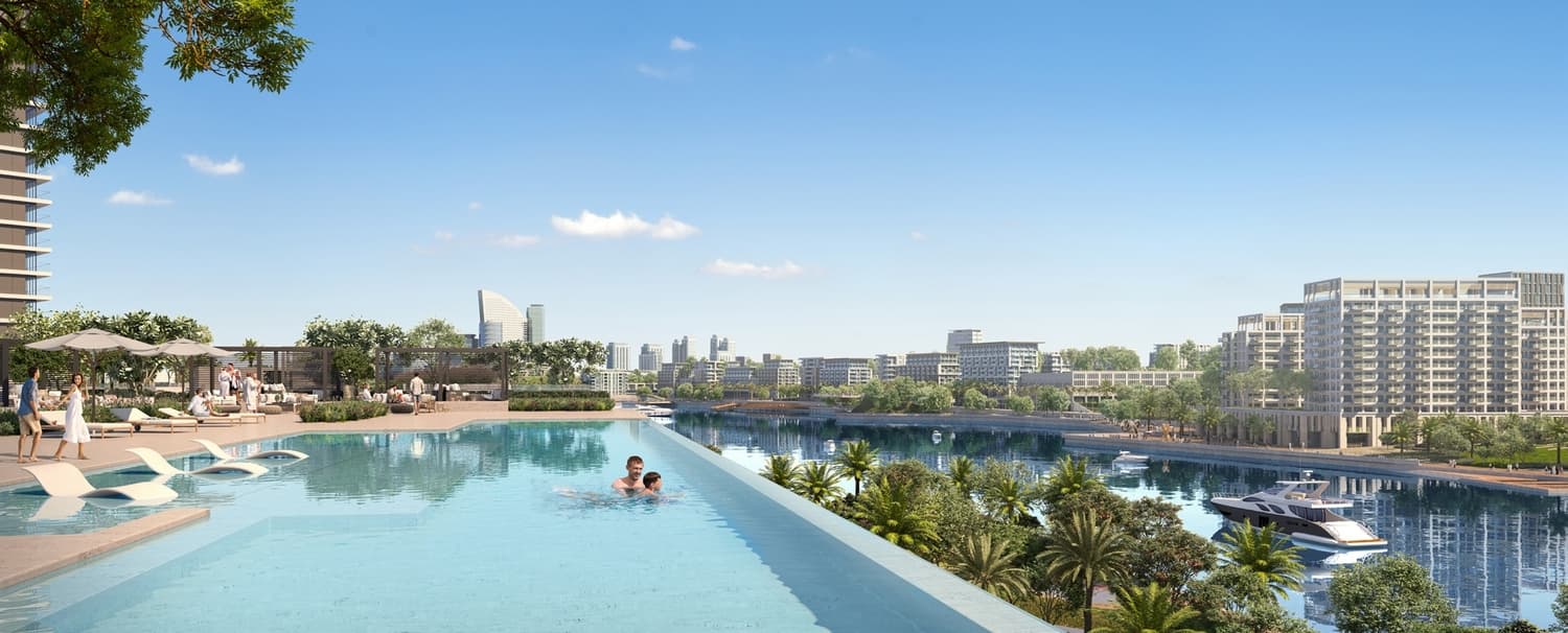 Infinity Pool & Sun Deck